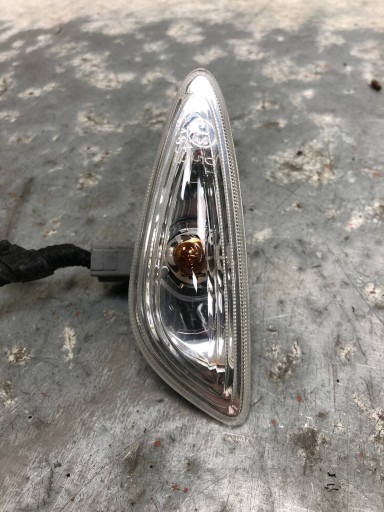 Blinkerleuchte des Kotflügels links vorne KIA PICANTO III 92303-G6