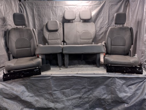 seats drugi trzeci rzad Chrysler Grand Voyager IV