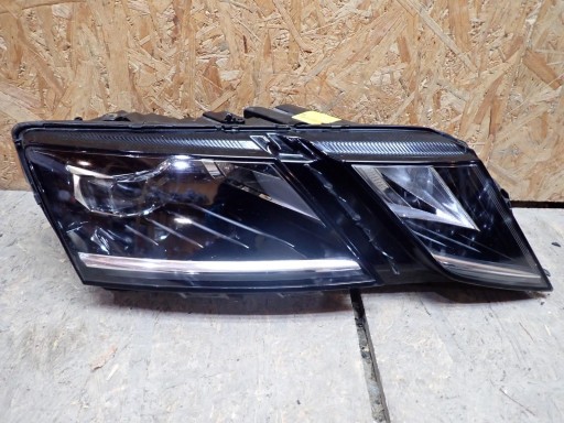 light right REFLEKTOR right SKODA OCTAVIA 3 III 5E LIFT 17-20R 5E1941016D