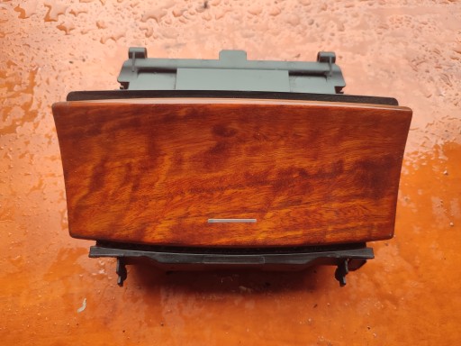 Cendrier Mercedes-Benz W203 A2036800852