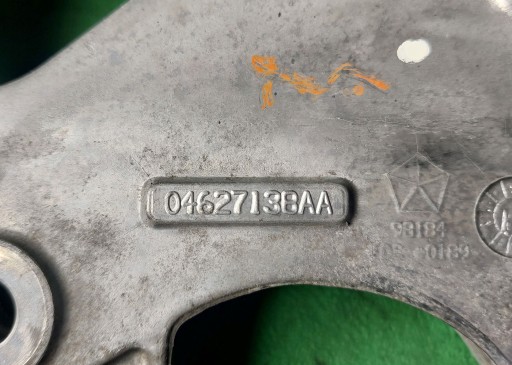supporto alternatore FIAT FREEMONT 2.0 JTD 04627138AA