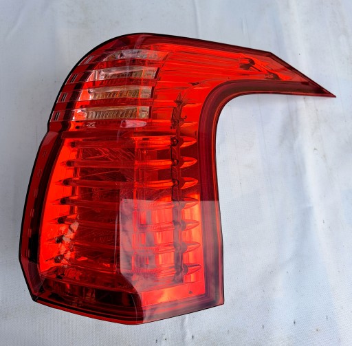 967266680 - Peugeot 5008 фонарь задний правый правый 9672666680