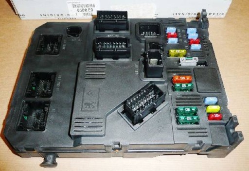 6580.E9 - КОРОБКА ЗАПОБІЖНИКІВ C BERLINGO II