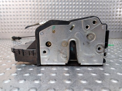 lock door right front 7 PIN 8206408 BMW E46