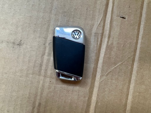 VW ARTEON PASSAT B8 брелок оригінальний Європа