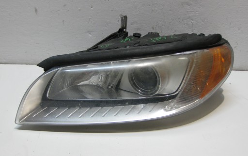 VOLVO V70 2.0 D 09R light left front XENON 31214347 EUROPA