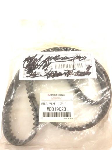 MD319023 РЕМЕНЬ ГРМ CARISMA