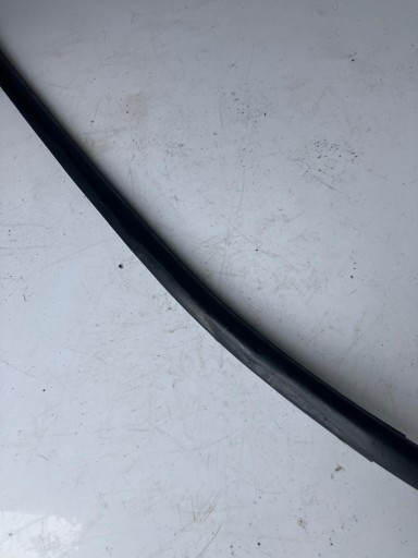 moulding dust door left rear part RENAULT CLIO IV HB