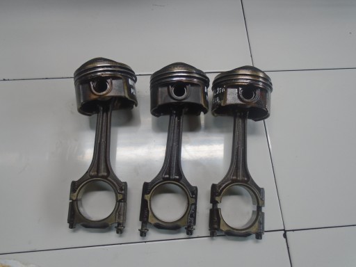 AUDI A4 B7 2.0TFSI BWE piston with connecting rod