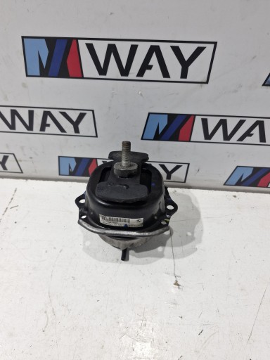 6795418 BMW E70 E71 Supporti motore usato sinistra