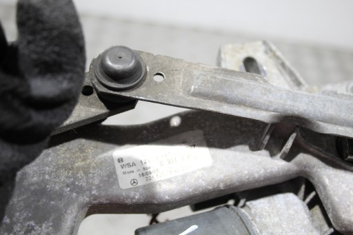wiper mechanism right front S-KLASA W221