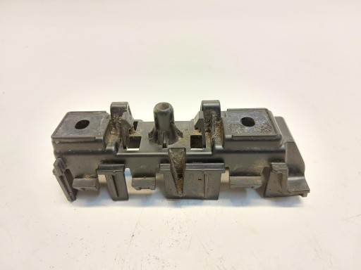Porsche Taycan GTS 9J1 2023 holder support mouldings progowej right 9J1854946