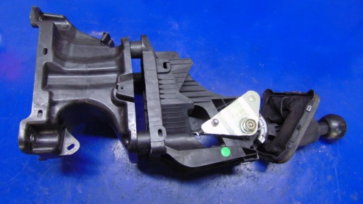 Mecanisme levier vitesse Mécanisme levier vitesse Engrenage 6 Engrenage 1.6HDI PEUGEOT 5008 09-17R