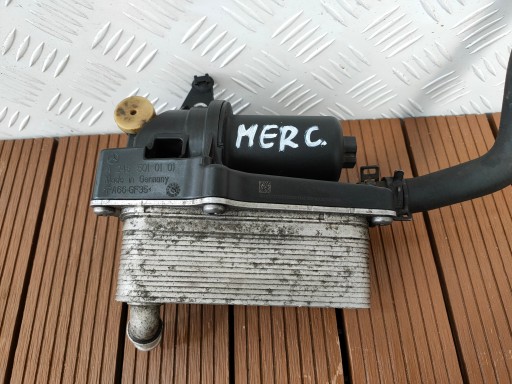 MERCEDES W176 W246 W117 1.8 CDI Motor Ölkühler Getriebe getriebe A2465010101