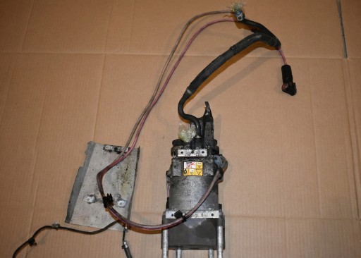 pump hydraulic springing of the rear right side MERCEDES W167 X167 1