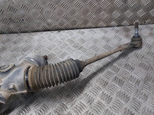 Boîter direction Boîter direction RAM 1500 et LIFT 68242957AE