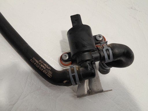 AUDI Q5 80A Wasserpumpe Nockenwellenversteller 80B819373K 4H0121671D