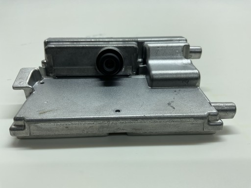 2Q0980653D - Volkswagen t-roc 2023 лобовое стекло/передняя камера