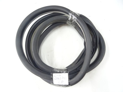 C4 GRAND PICASSO уплотнитель двери передний левый