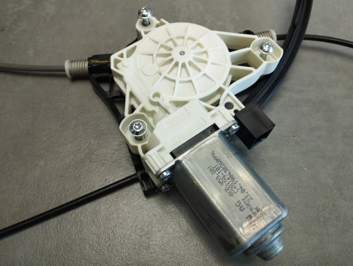 Audi A8 4N D5 mechanism windows right front 4N0837462