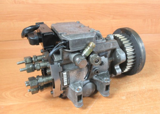 0470506038 - Топливный насос AUDI A4 B6 A6C5 2,5 TDI 059130106K