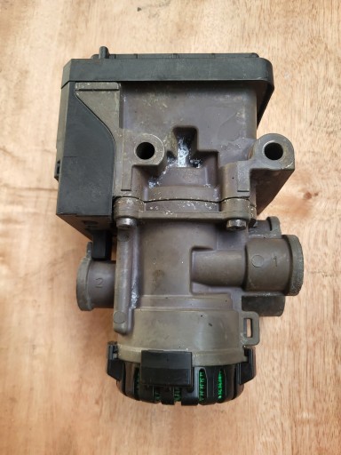 K021202 - Клапан модулятор EBS Европа Scania R 1879275