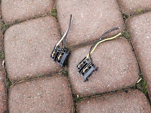 Kostka lights front front adapter holder oprawka Opel Corsa E