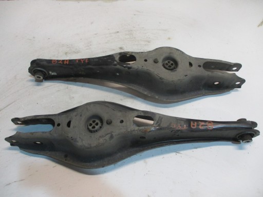 QUERLENKER HINTEN HECK AUDI A1 82A