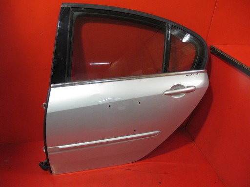 RENAULT LAGUNA III HB LIFT door left rear part TED69