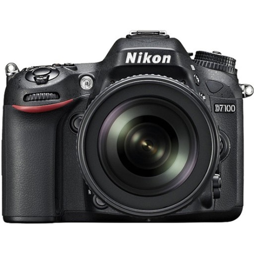 Zrkadlovka Nikon D7100 telo + 18-140mm objektív