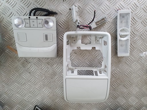 5Q0951172 - Skoda Karoq 2017-2022 лампа освітлення кабіни