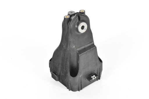 A2642200300 КРОНШТЕЙН ЛАПИ ДВИГУНА ПРАВИЙ MERCEDES BENZ W213 W205 1.5 2.0 CGI