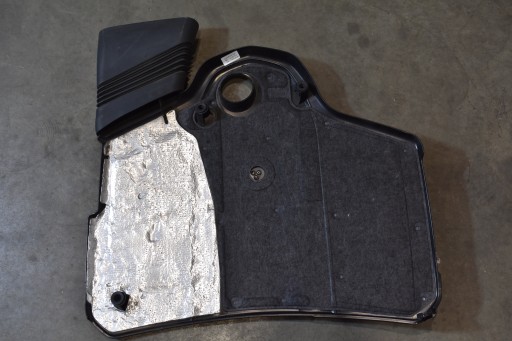 perfect condition cover engine housing cover MERCEDES GLS X167 1