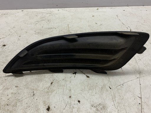 záslepka mřížka nárazníku pravý předek C1BB15A222A FORD FIESTA MK7 LIFT