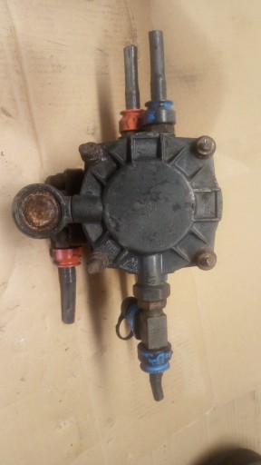 Клапан Bosch 0481061219 MAN F90