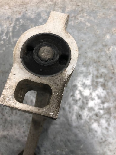 arm right front VW PASSAT CC LIFT 3C0407151H