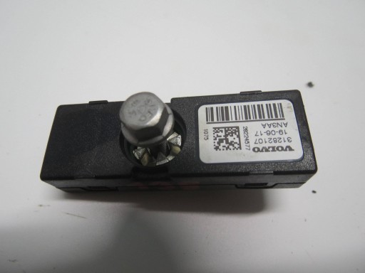 antenna amplifier VOLVO V60 and S60 II 31282107