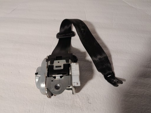 AUDI A4 B9 LIFT Sedan Gurten Sicherheits links heck 8W0857805A