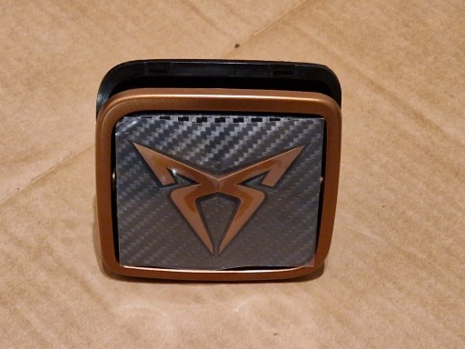 Leon Cupra 5FE 20-значная ручка задней двери ЗАДНЯЯ ЭМБЛЕМА 5FE827565C НОВАЯ OE