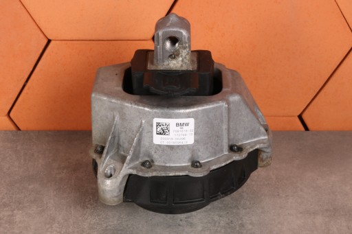 BMW 2' G42 3' G20 G21 4' G22 G23 G26 engine mount right 7581618 9248km!