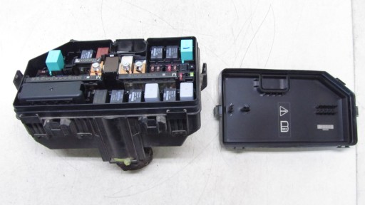 043/212 - Honda cr-v iv 1.6 блок запобіжників 12-16 212