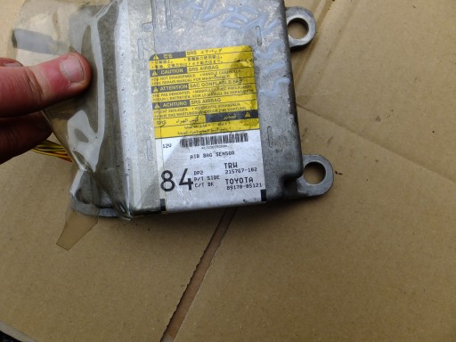 sensor of the airbags toyota avensis t25 89170-05121