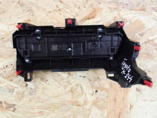 Toyota Yaris IV 2020+ panel of the air conditioning regulation switch 55900K0280