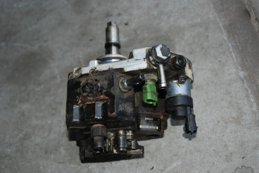 0445010213 - ТОПЛИВНЫЙ НАСОС FORD RANGER II 2.5 3.0 TDCI 06-11R