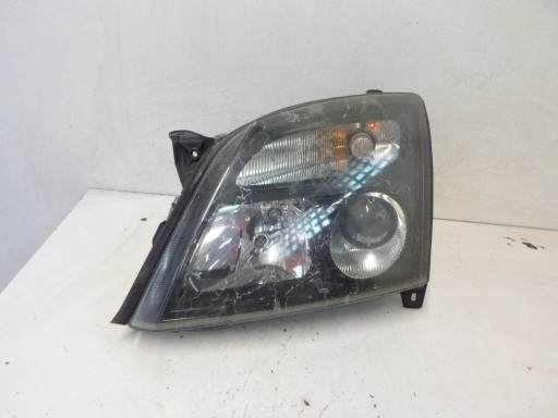 light front Opel Vectra C 2004r.