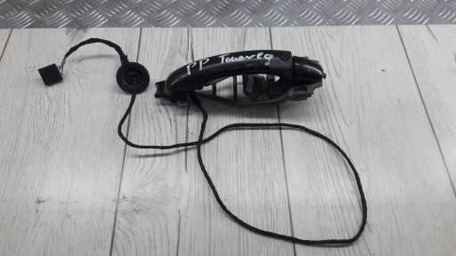 LTOUAREG 7L ПЕРЕДНЯЯ ПРАВАЯ ДВЕРНАЯ РУЧКА LC9 7L0837886C