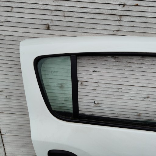 door rear. rear part right DACIA SANDERO II DV369