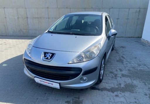 Peugeot 207 Hatchback 5d 1.4 VTi 95KM 2009