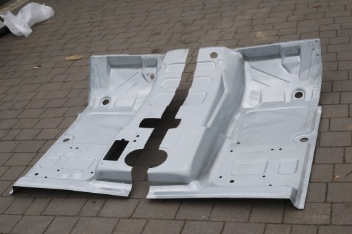 AB4616161867L - ПОЛ ПЕРЕДНИЙ L MERCEDES G-KL ГЕЛЕНДА ПУХ 460 461