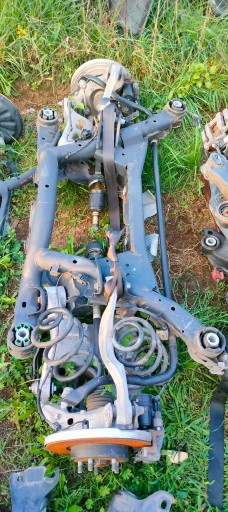 Задній міст повна балка discovery sport 2.0 d 4x4 l550